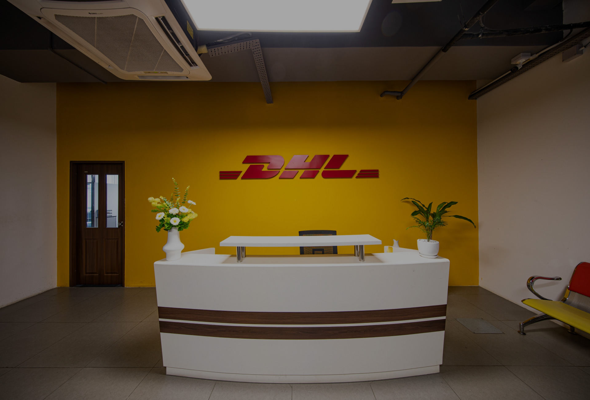 DHL Office by N7 Interiors